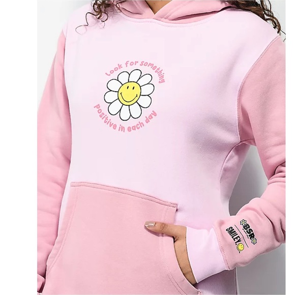 ⭐️2/$20 Samii Ryan x Smiley Positive Pink Colorblock Positive Outlook Hoodie - Picture 3 of 16